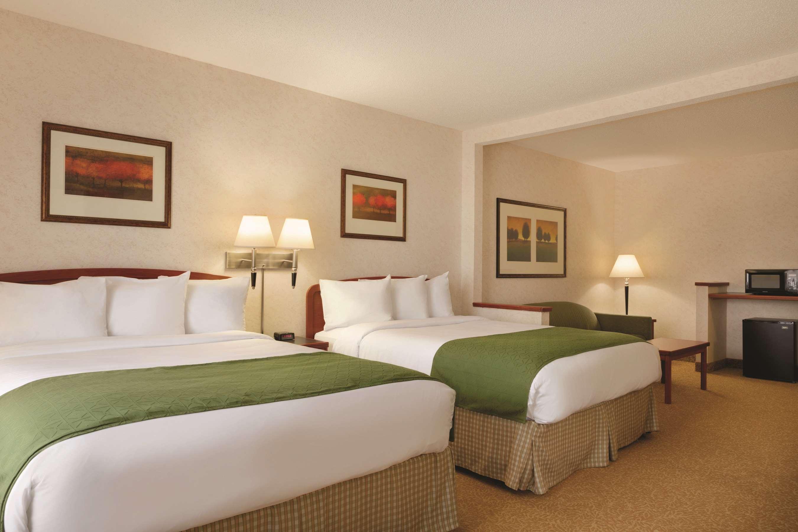 Country & By Radisson, Dayton South, Oh Hotel 3*
