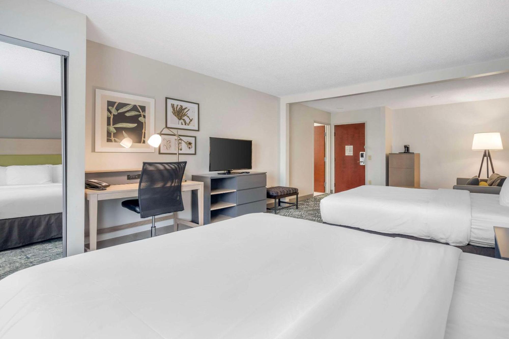 Hotel Country & By Radisson, Dayton South, Oh 3*